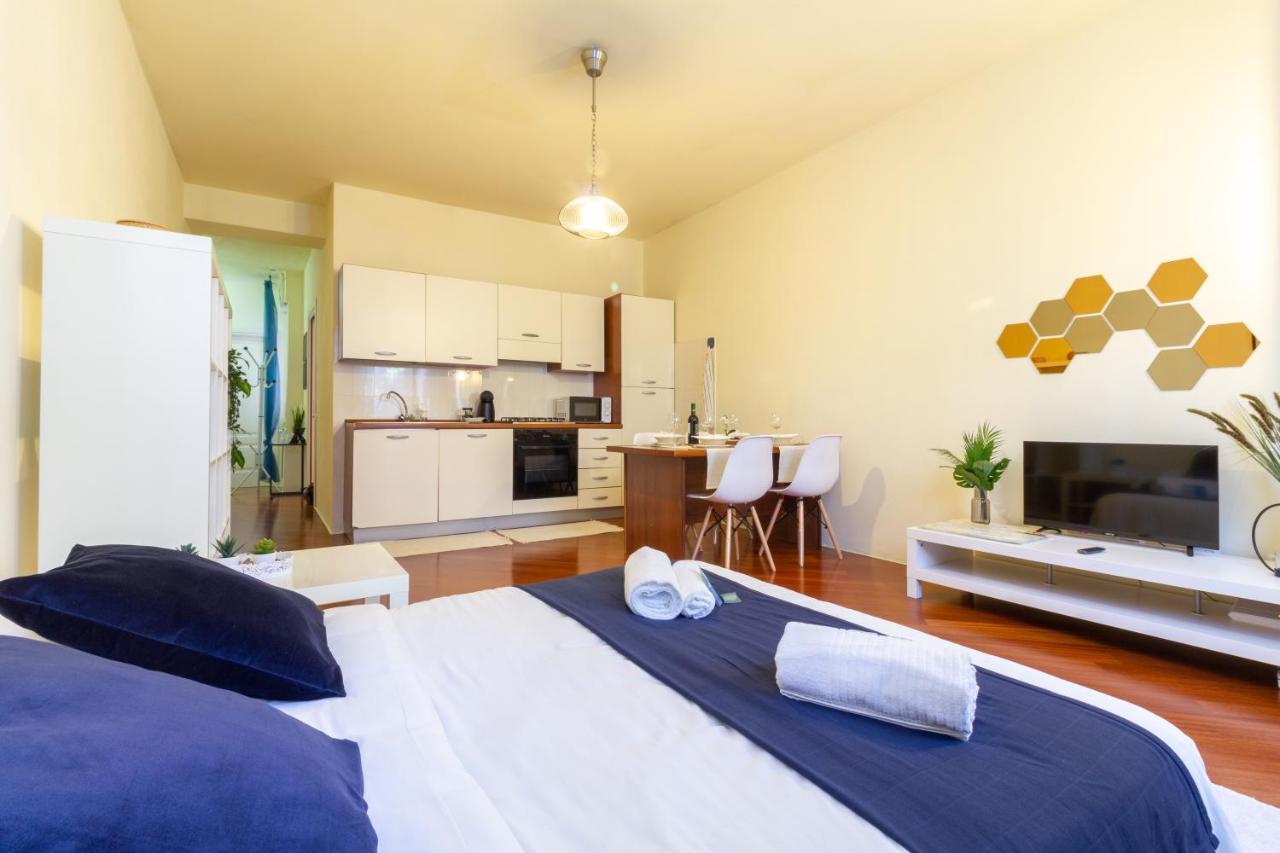 Pisa Stazione - Centro Appartamento Elegante Con Netflix Екстериор снимка